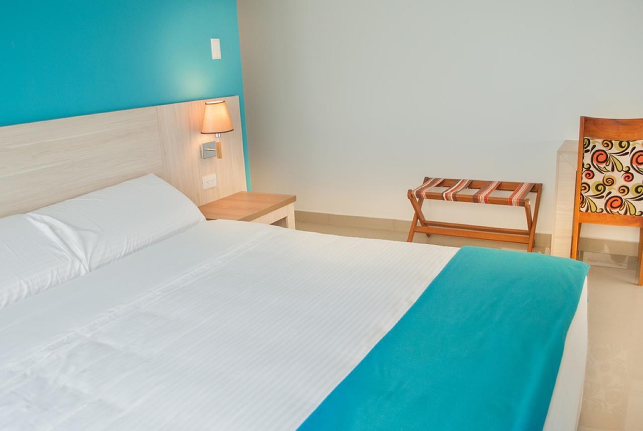 Hotel - Centro Comercial Punta Del Mar Salinas (Santa Elena) Zimmer foto